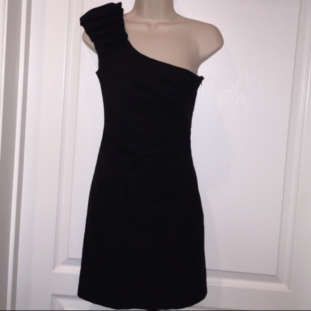 👯‍♀️ Black Mini Dress 👯‍♀️